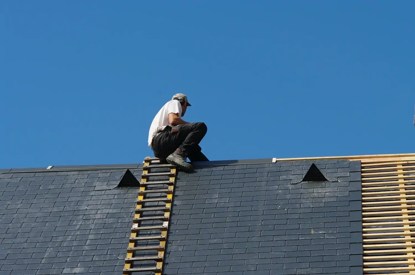 Couvreur à Montoir-de-Bretagne pour toiture tuile et ardoise | RD Couverture
